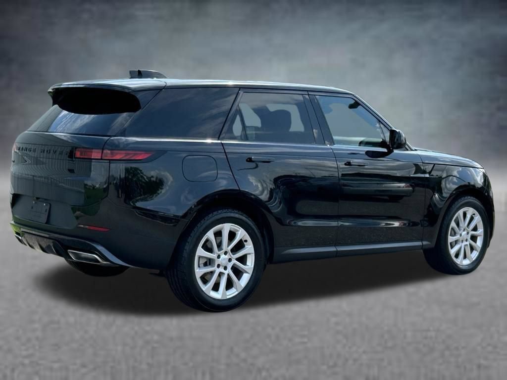 Used 2025 Land Rover Range Rover Sport SE AWD/4WD image 5