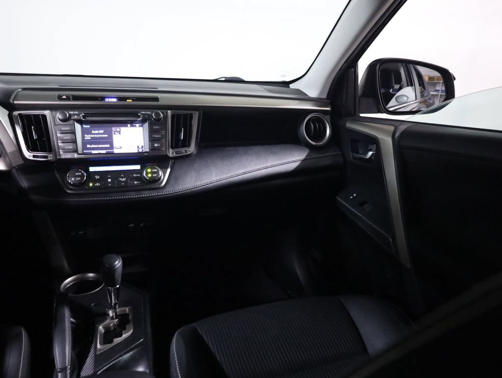 Used 2014 Toyota RAV4 XLE AWD/4WD image 49