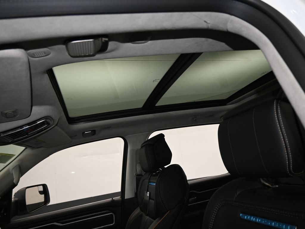 New 2026 RAM 1500 Tungsten AWD/4WD image 11