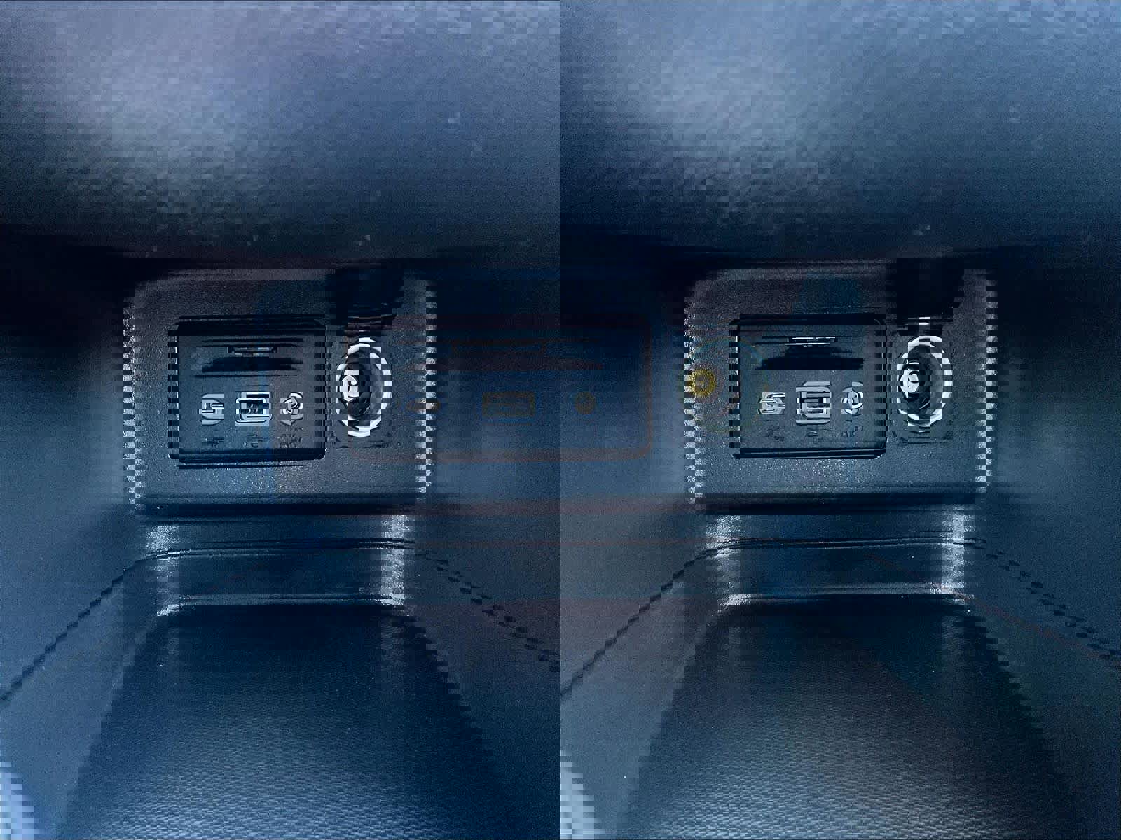 Used 2020 Chevrolet Equinox LT image 27