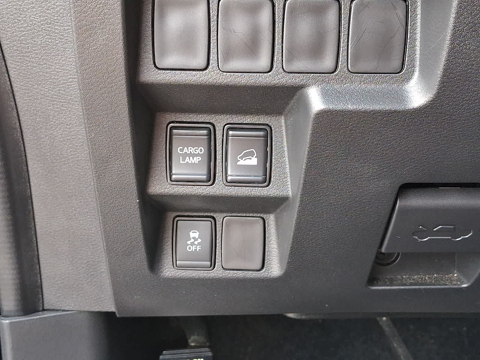 Used 2024 Nissan Frontier SV AWD/4WD image 26
