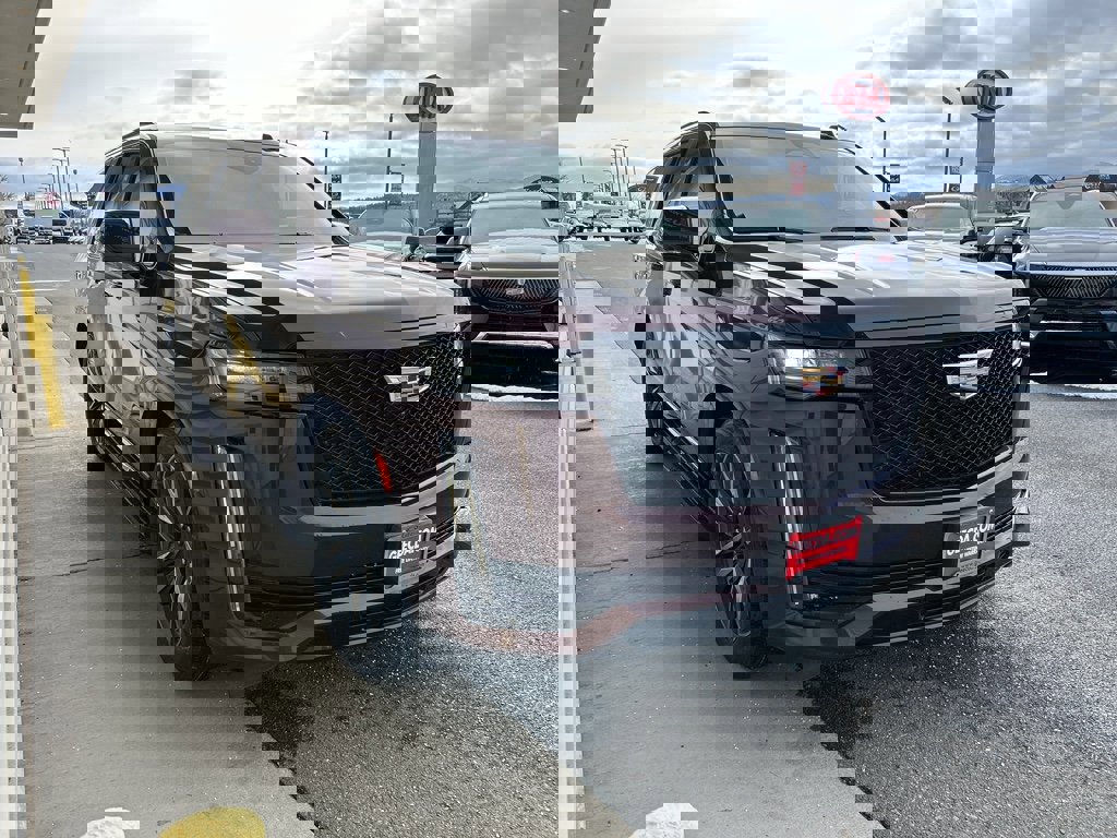 Used 2022 Cadillac Escalade Sport w/ Touring Package image 3