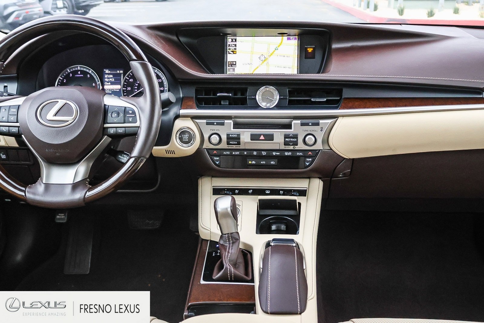 Used 2018 Lexus ES 350 w/ Luxury Package w/Wood Trim image 16