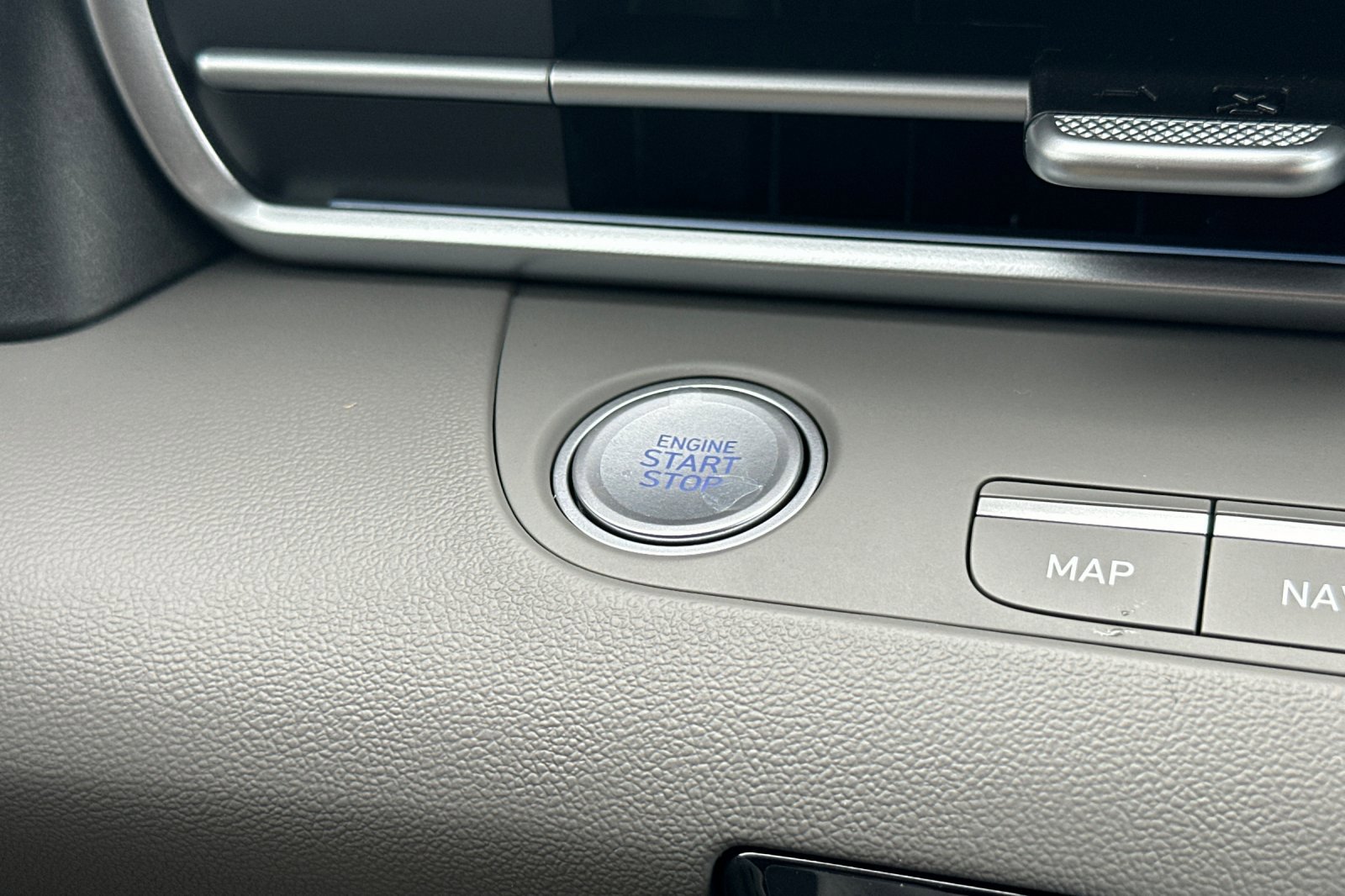 New 2026 Hyundai Elantra Sport FWD image 22
