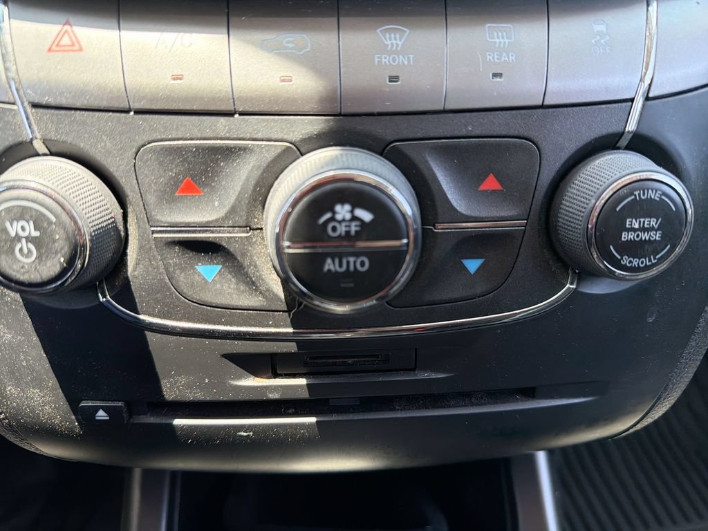 Used 2017 Dodge Journey Crossroad FWD image 16