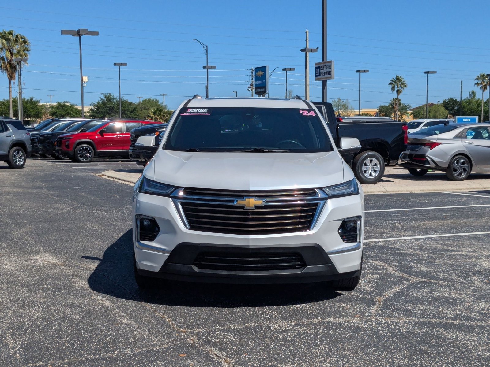 Used 2024 Chevrolet Traverse High Country FWD image 6