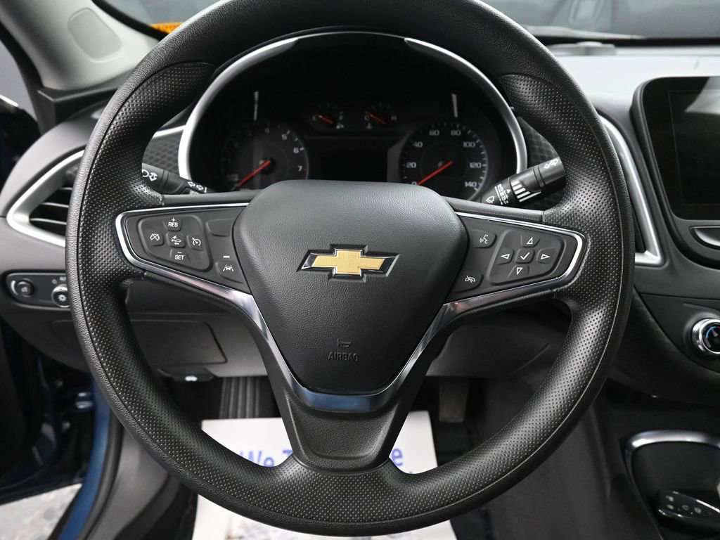 Used 2025 Chevrolet Malibu LT image 30