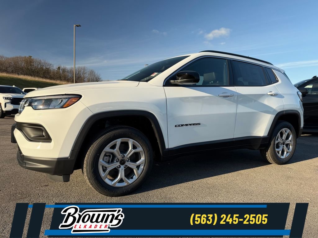 New 2026 Jeep Compass Latitude AWD/4WD image 1