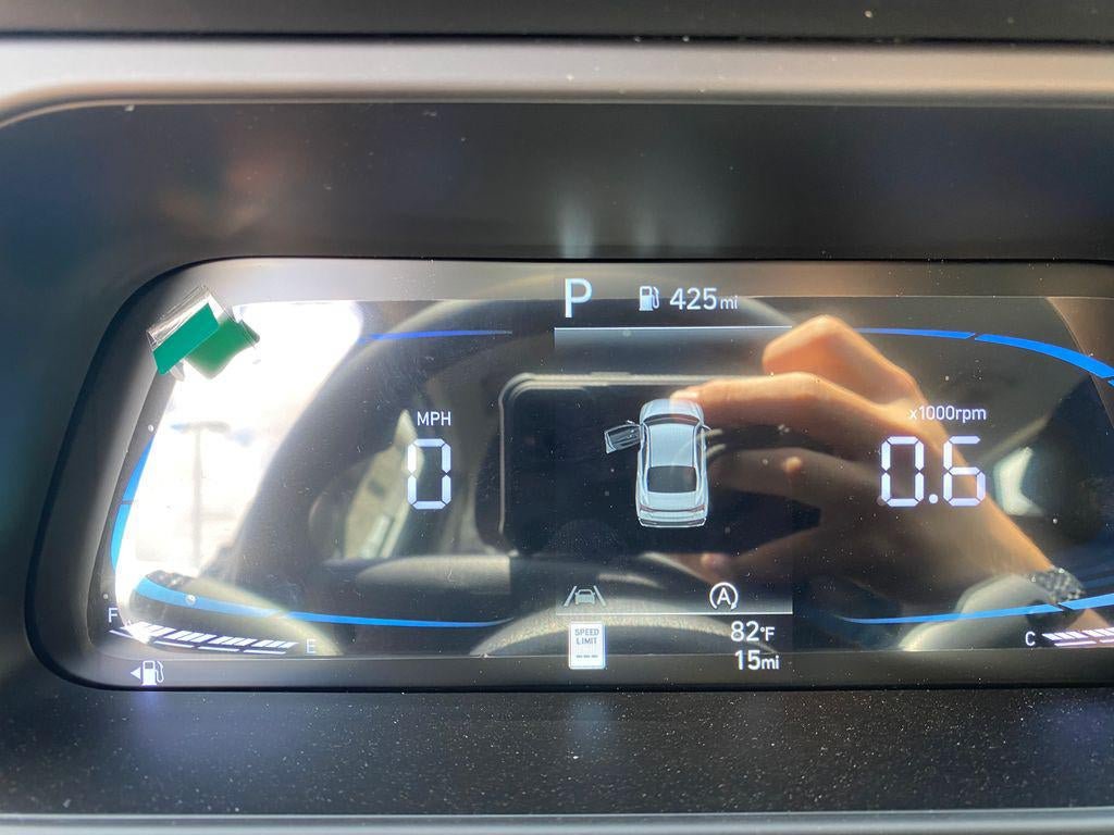 New 2026 Hyundai Elantra SE FWD image 33
