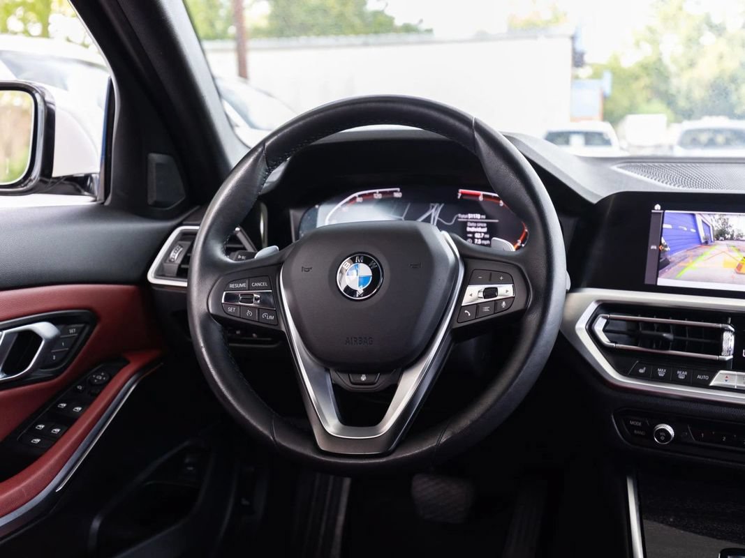 Used 2022 BMW 330i xDrive Sedan w/ Premium Package 2 AWD/4WD image 34