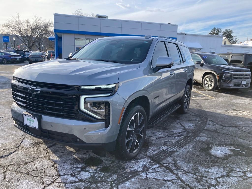 Used 2025 Chevrolet Tahoe RST w/ Comfort Package image 3
