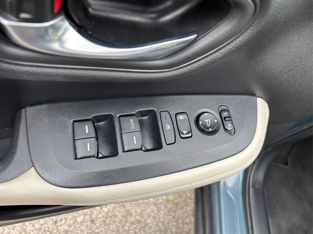 Used 2024 Honda HR-V LX image 28