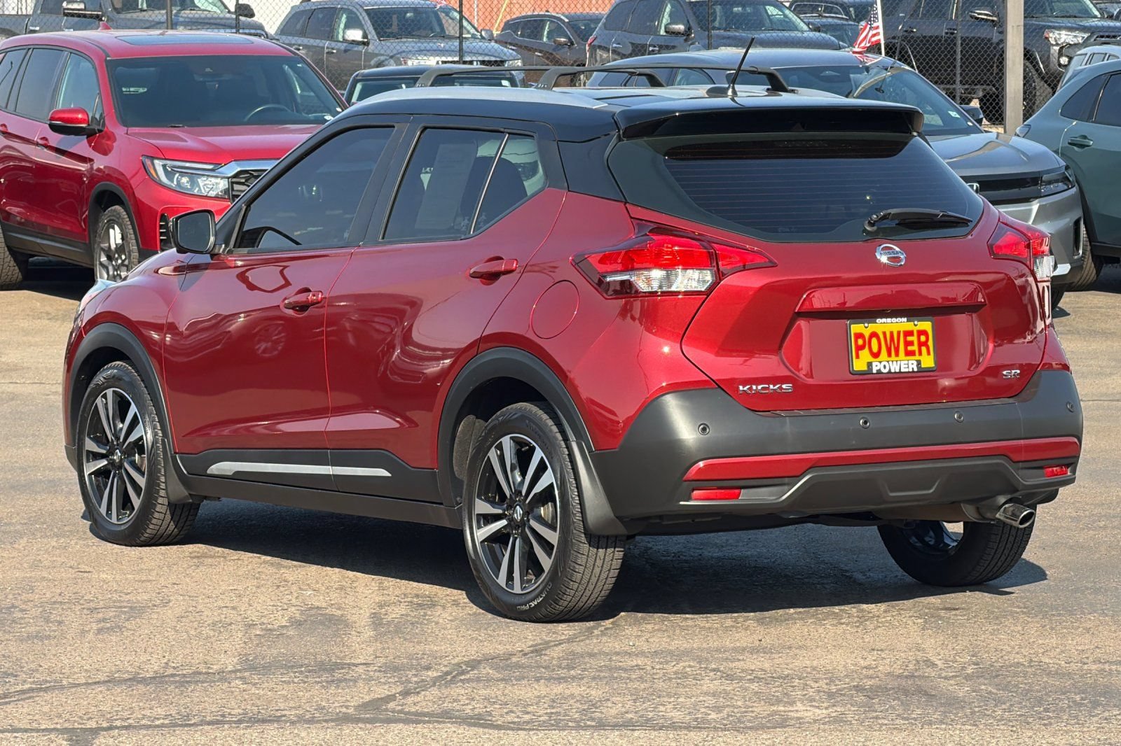 Used 2020 Nissan Kicks SR w/ SR Premium Package FWD image 5
