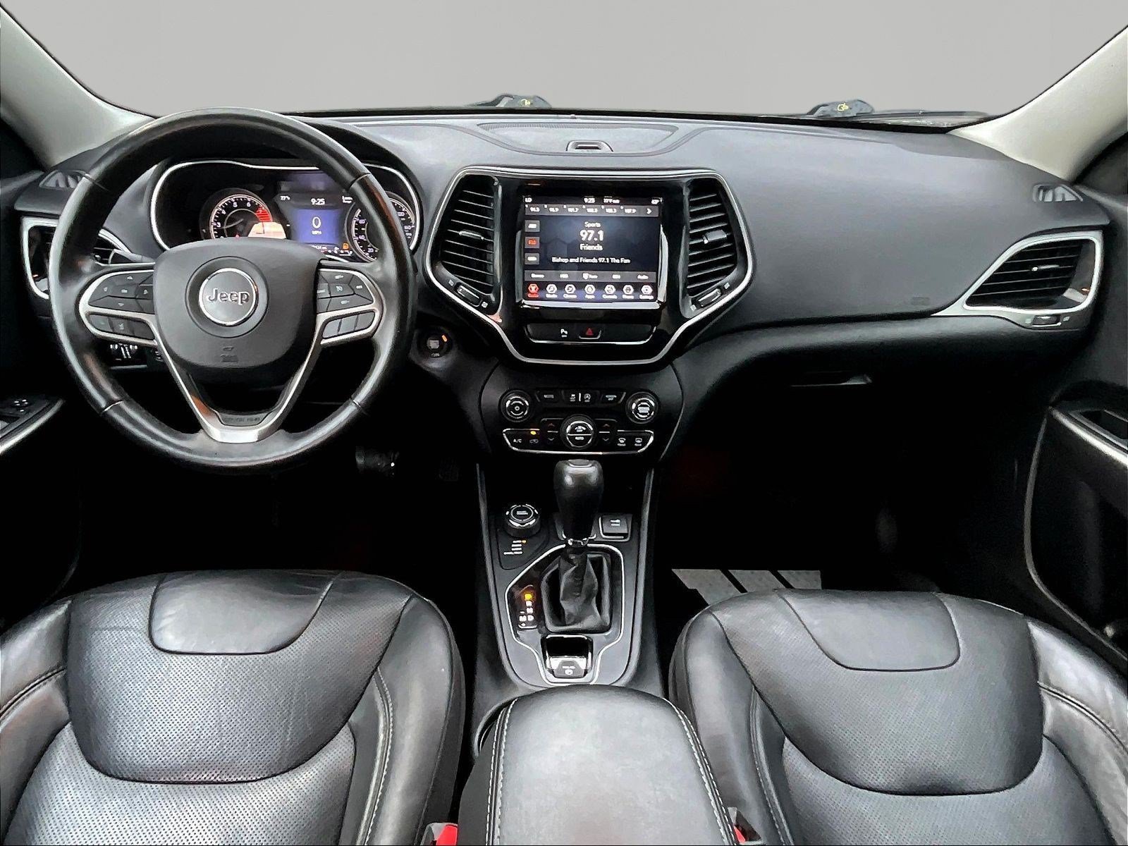 Used 2019 Jeep Cherokee Limited AWD/4WD image 7