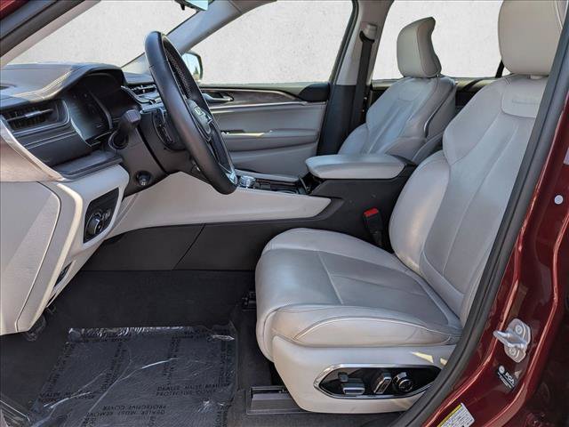 Used 2021 Jeep Grand Cherokee L Overland w/ Luxury Tech Group IV AWD/4WD image 16