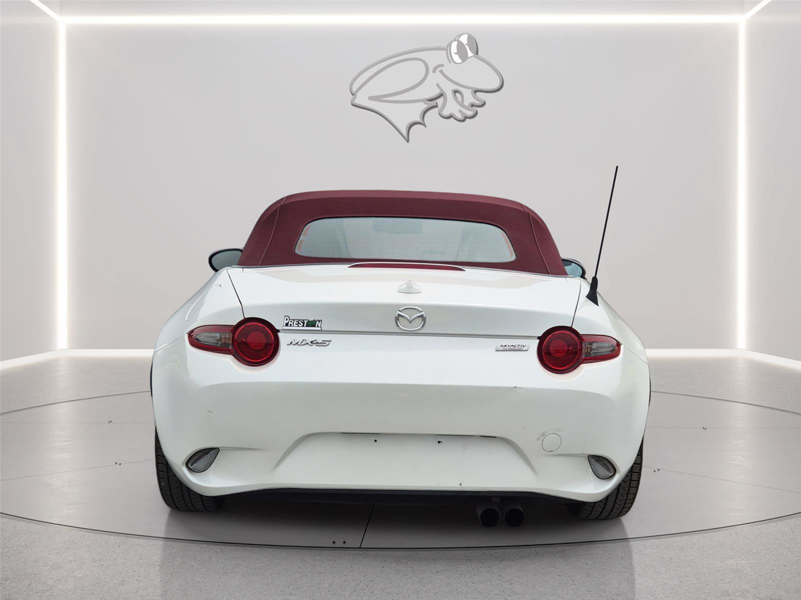 Used 2018 MAZDA MX-5 Miata Grand Touring RWD image 4