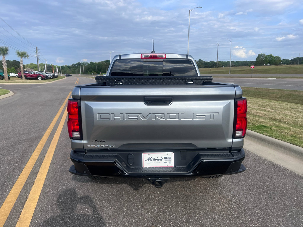 Used 2024 Chevrolet Colorado Z71 w/ Z71 Convenience Package 2 image 9