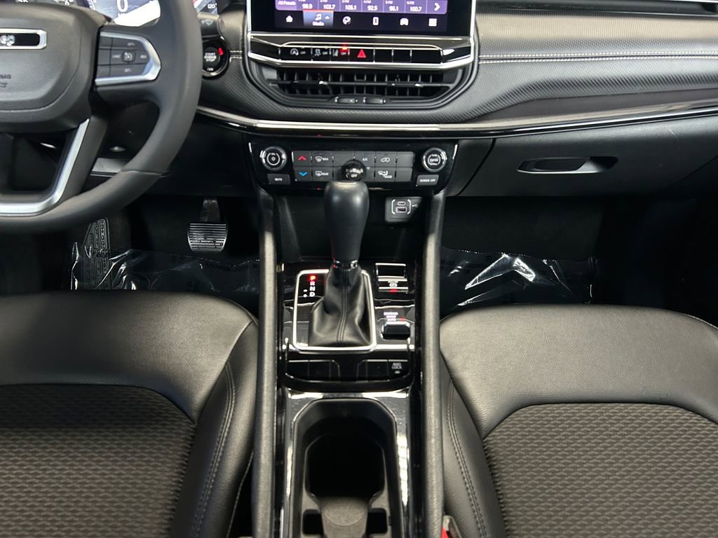 Used 2022 Jeep Compass Latitude AWD/4WD image 11