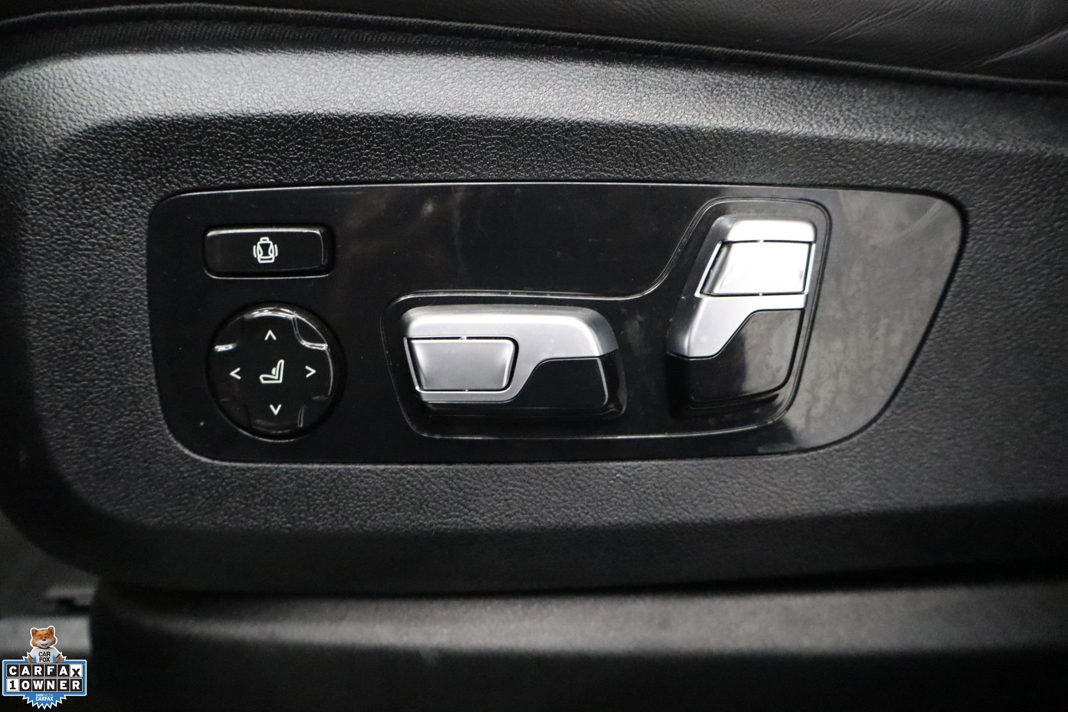 Used 2025 BMW X5 xDrive50e image 16