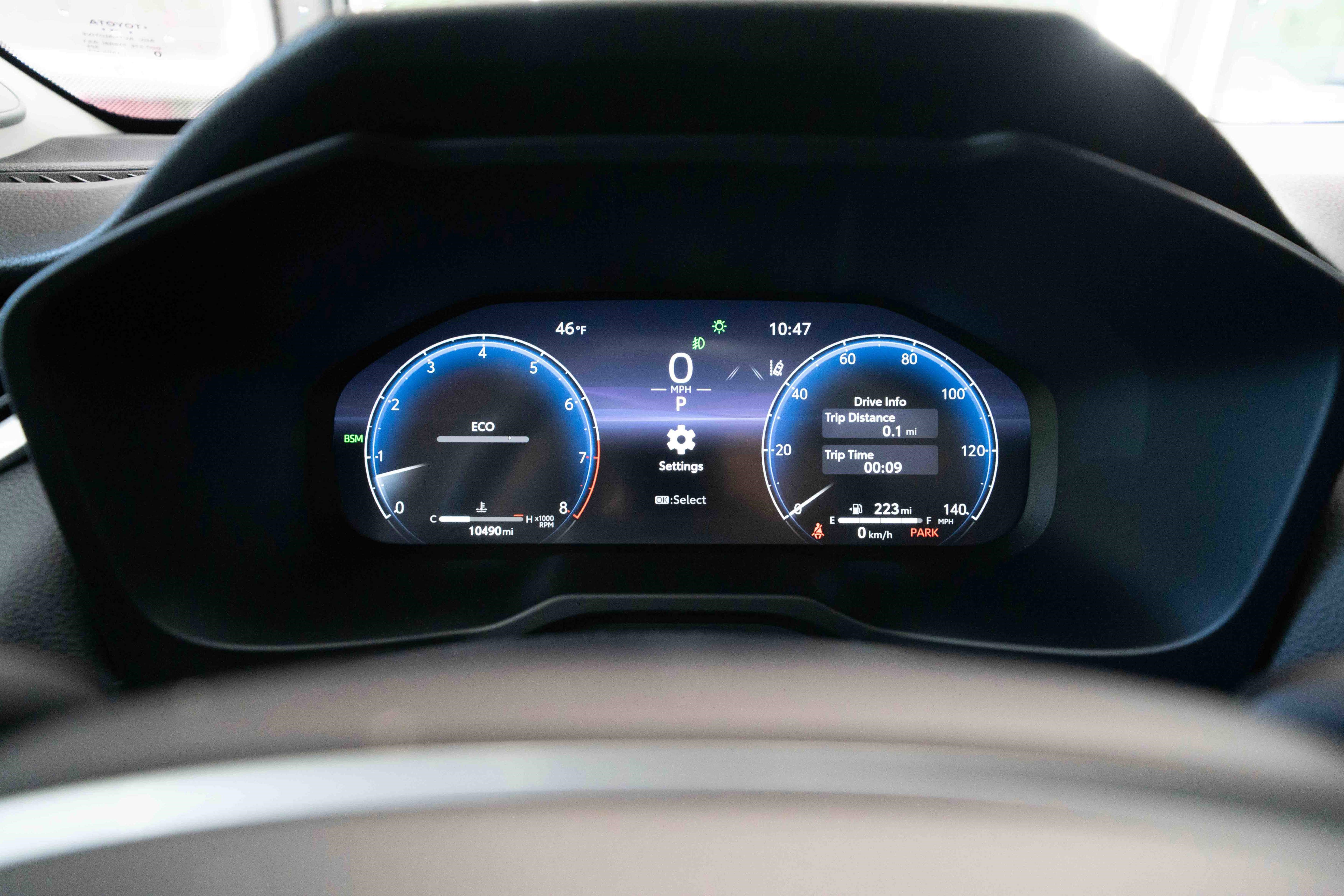 Used 2024 Toyota RAV4 Limited w/ Weather Package image 16