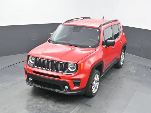 Used 2023 Jeep Renegade Latitude w/ Premium Group AWD/4WD image 46
