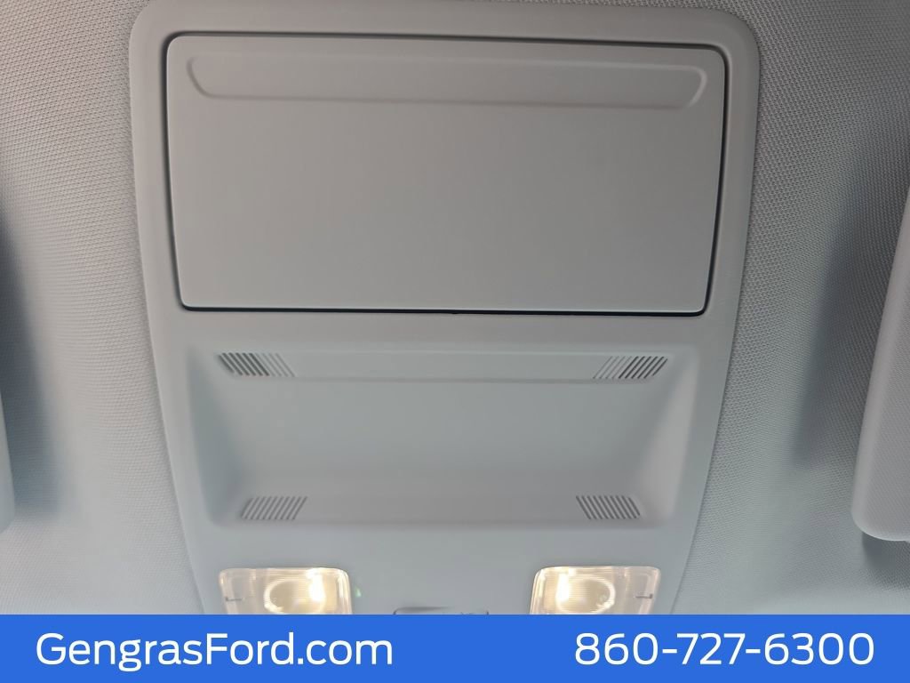 Certified 2025 Ford Maverick Lariat w/ Black Appearance Package image 41