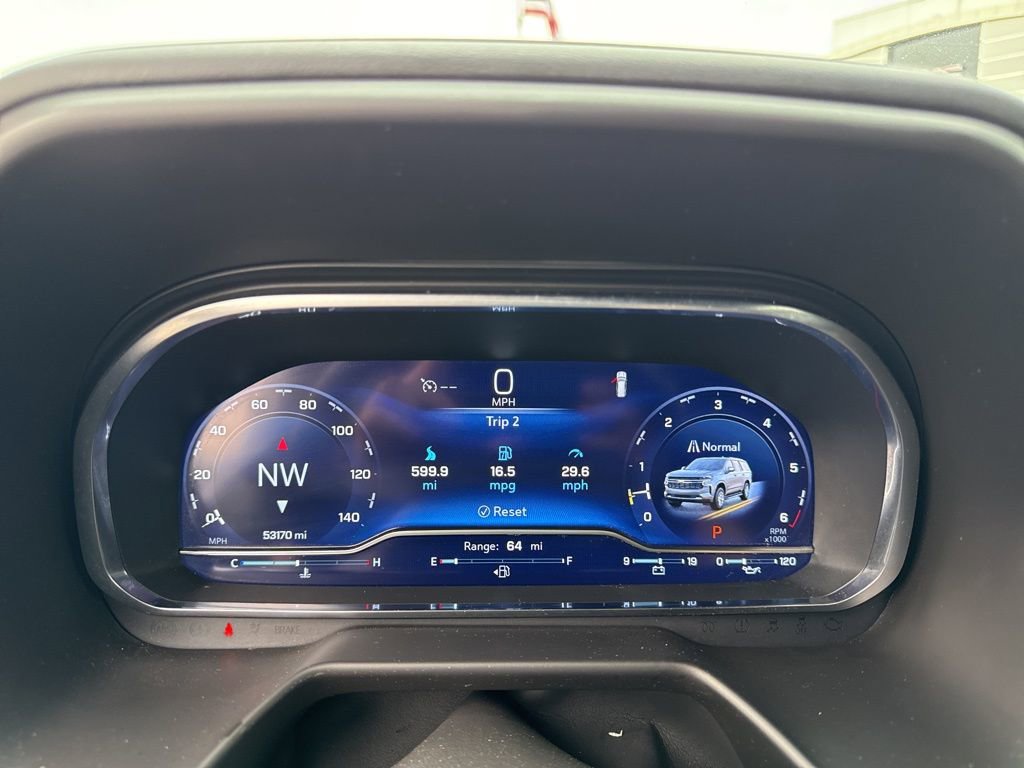 Used 2023 Chevrolet Suburban Premier image 27