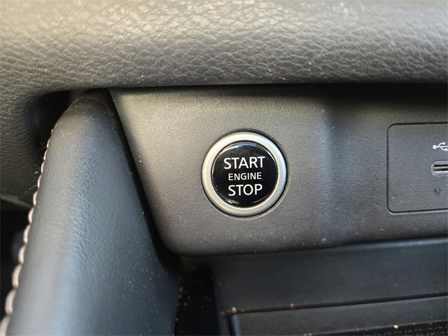 Used 2023 Nissan Rogue SL image 19