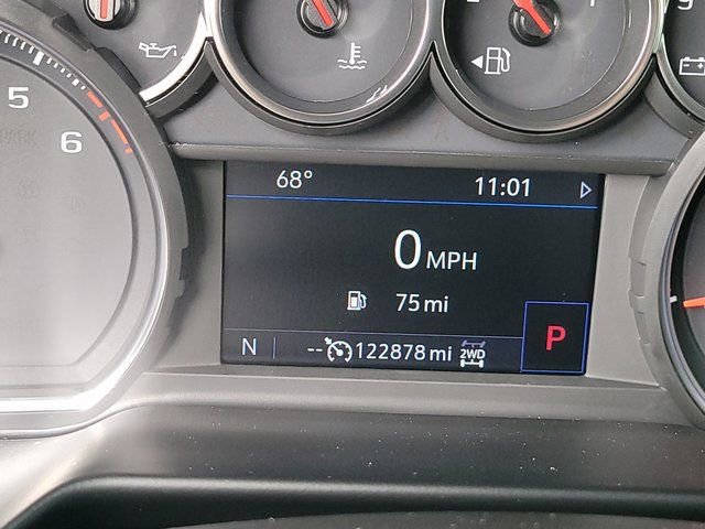 Used 2021 Chevrolet Suburban LT image 18