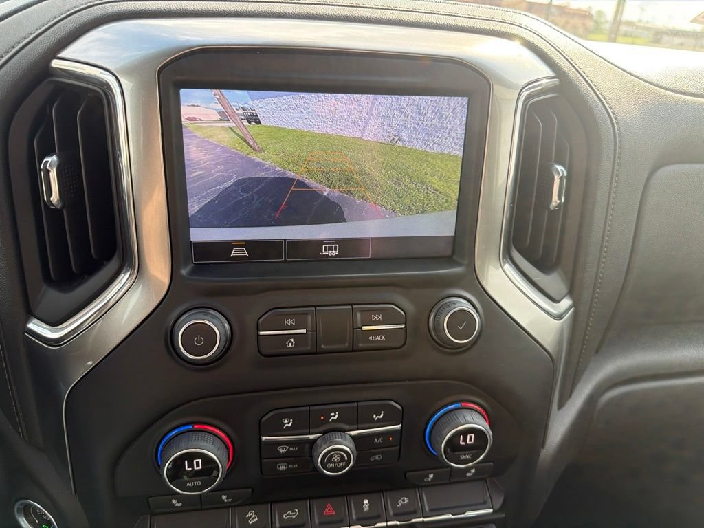 Used 2022 Chevrolet Silverado 1500 LT Trail Boss w/ Convenience Package II AWD/4WD image 29