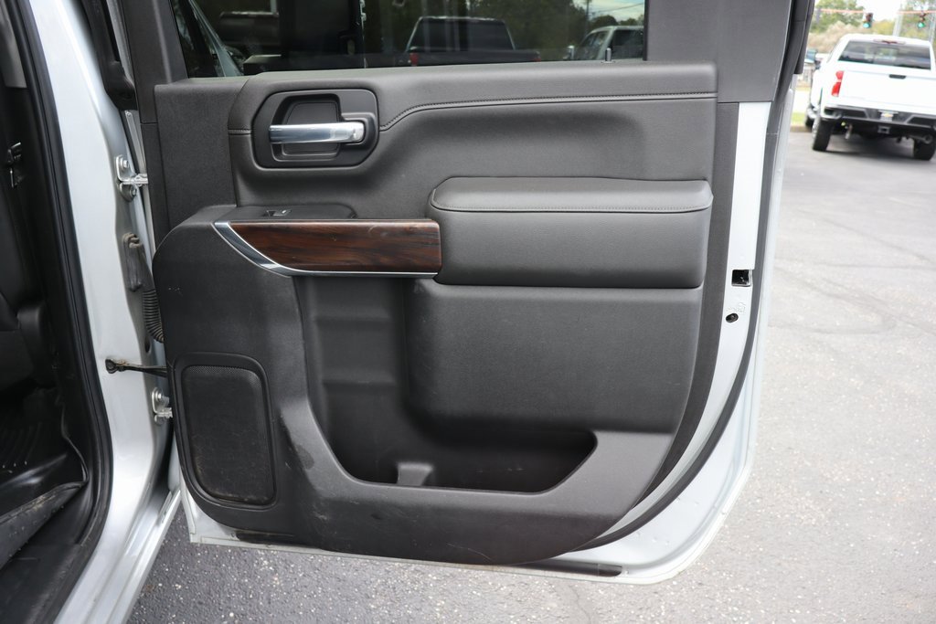Used 2022 GMC Sierra 3500 SLT w/ SLT Convenience Package image 25