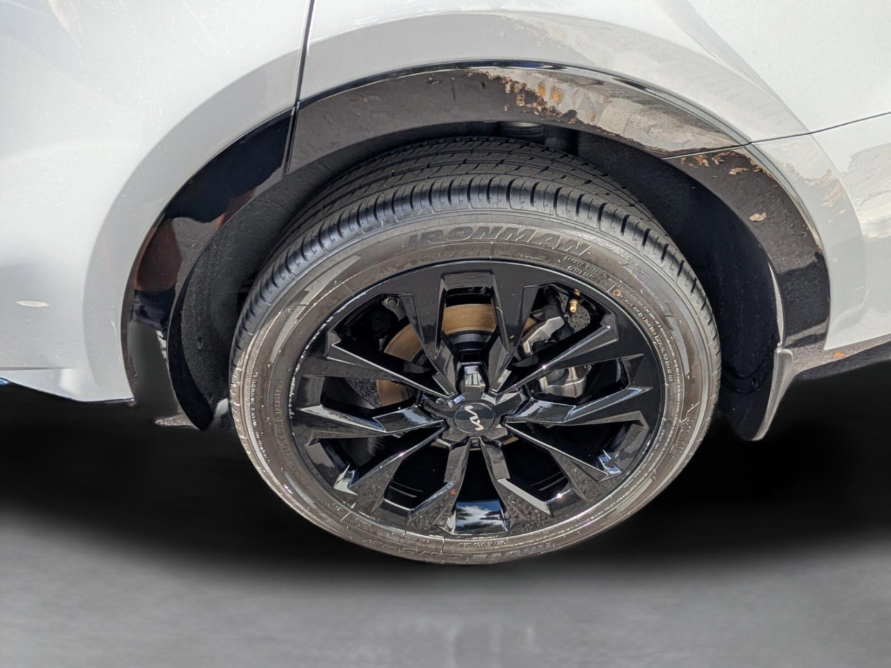 Used 2023 Kia Sorento SX image 18