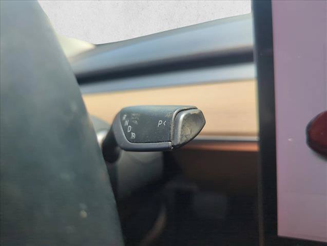Used 2018 Tesla Model 3 Long Range RWD image 15