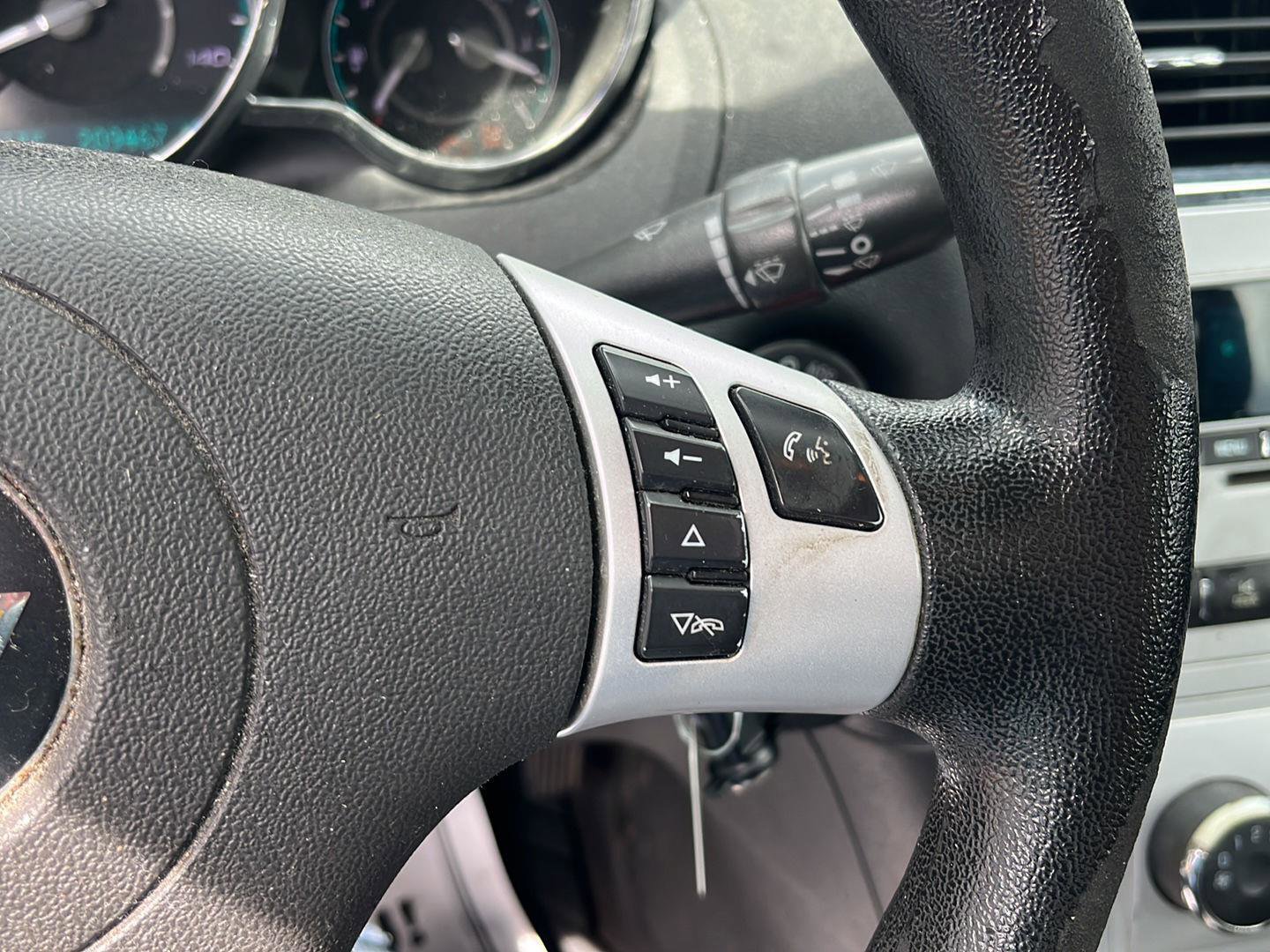 Used 2011 Chevrolet Malibu LT FWD image 12