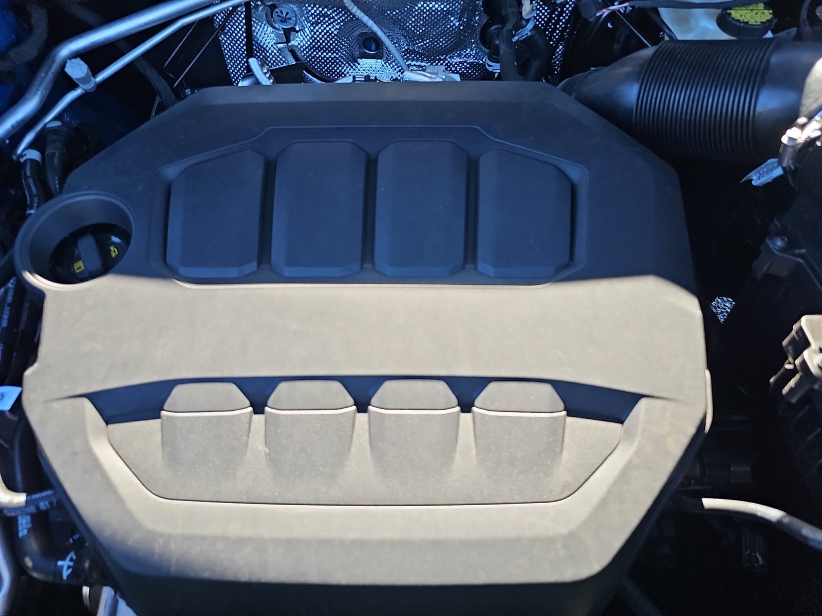 Certified 2025 Volkswagen Atlas Cross Sport SE image 22