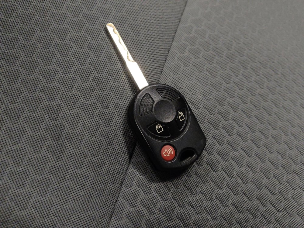 Used 2018 Ford Escape SE image 32