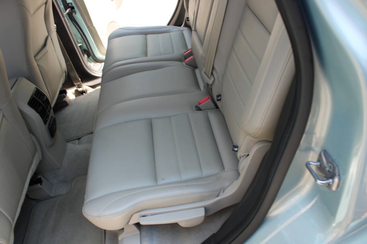 Used 2013 Ford C-MAX SEL FWD image 35