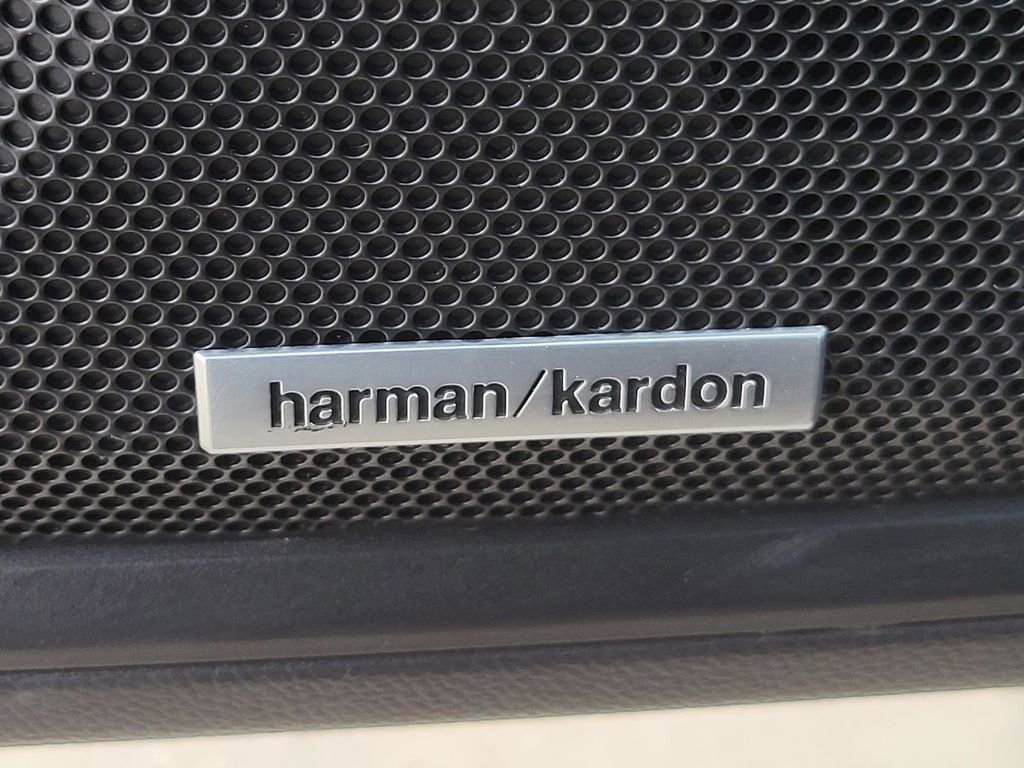 Used 2021 Subaru Outback Limited image 20