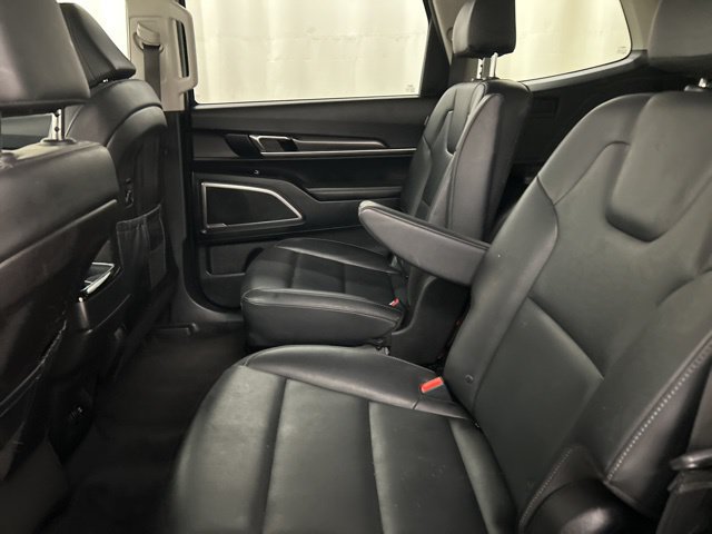Used 2025 Kia Telluride S AWD/4WD image 28
