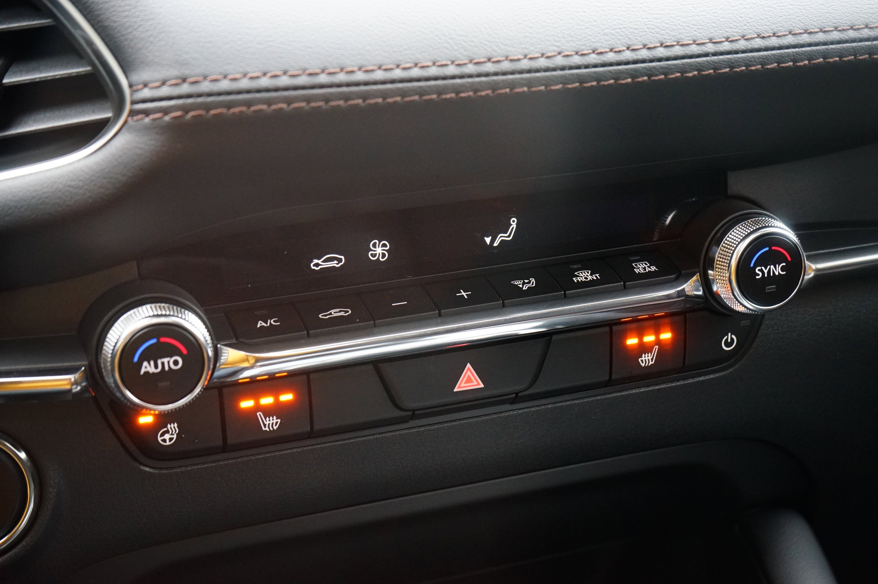 New 2026 MAZDA MAZDA3 2.5 Turbo Sedan w/Premium Plus image 16