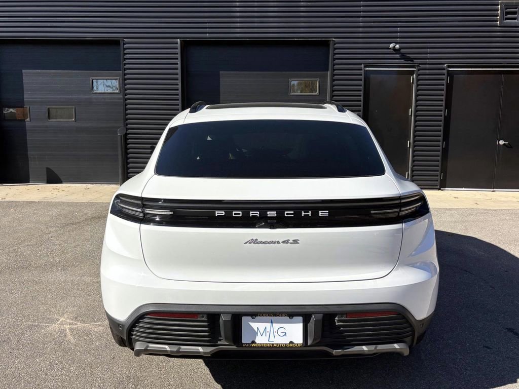 Certified 2025 Porsche Macan 4S Electric image 35