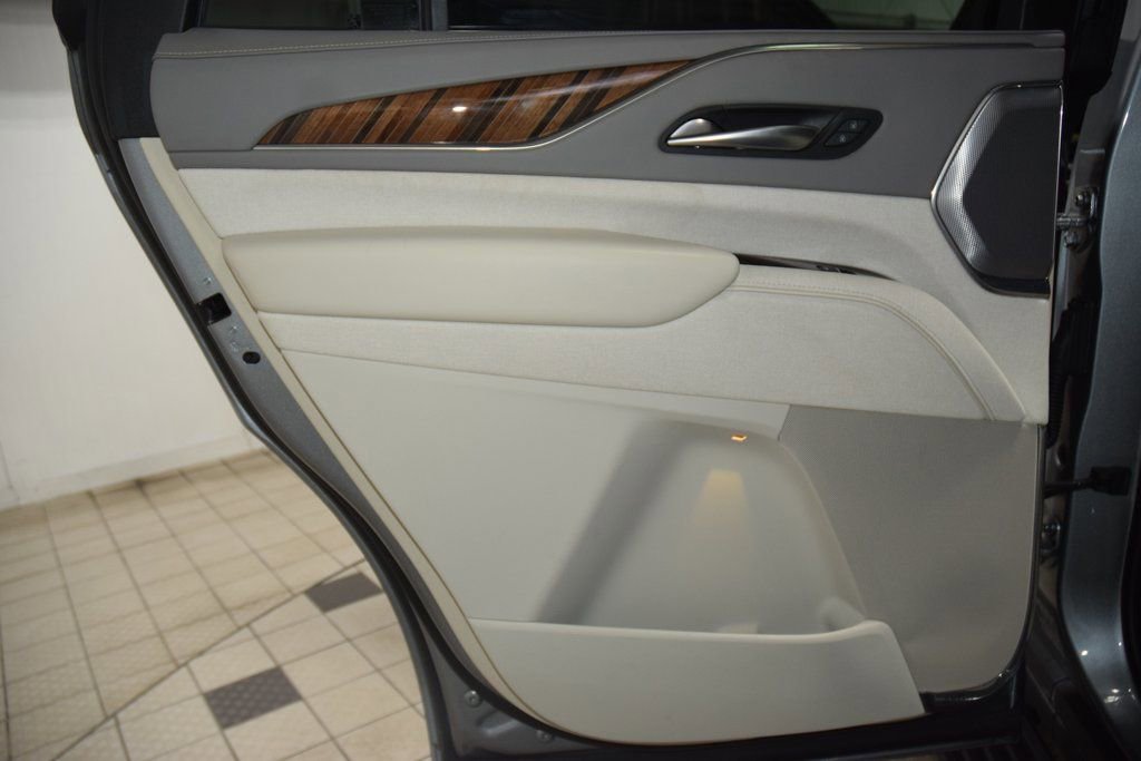 Used 2023 Cadillac Escalade Premium Luxury Platinum image 46
