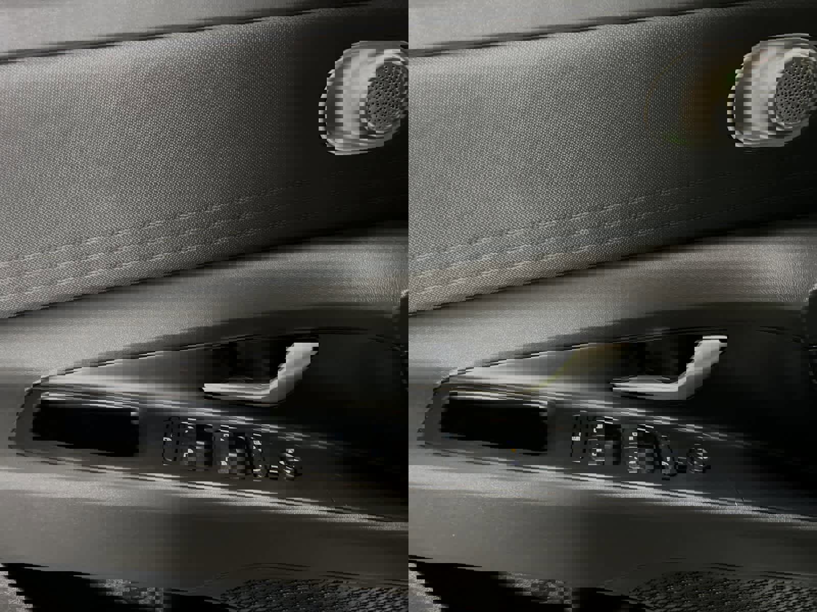 New 2025 Hyundai Elantra Blue image 13