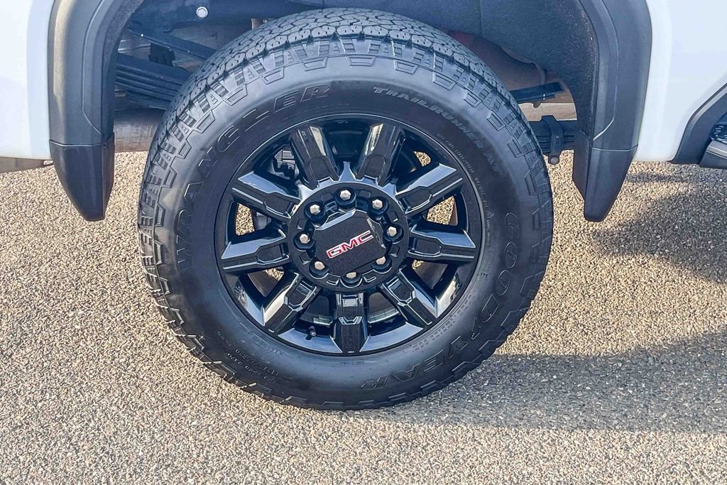 Used 2024 GMC Sierra 2500 AT4 w/ AT4 Premium Plus Package image 18