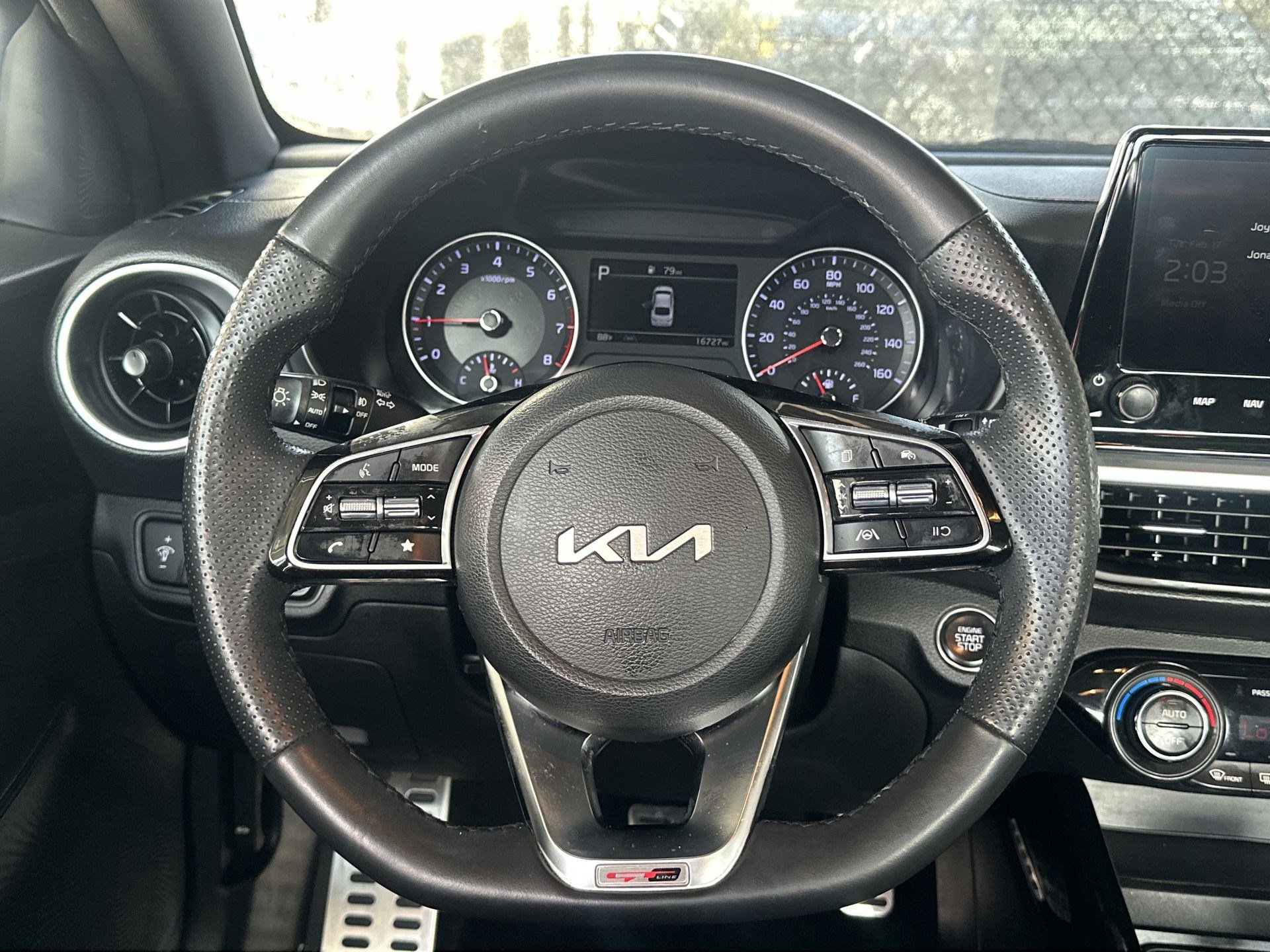 Used 2023 Kia Forte GT-Line image 11