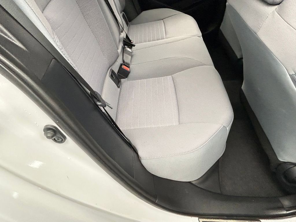 Used 2024 Toyota Corolla SE image 34