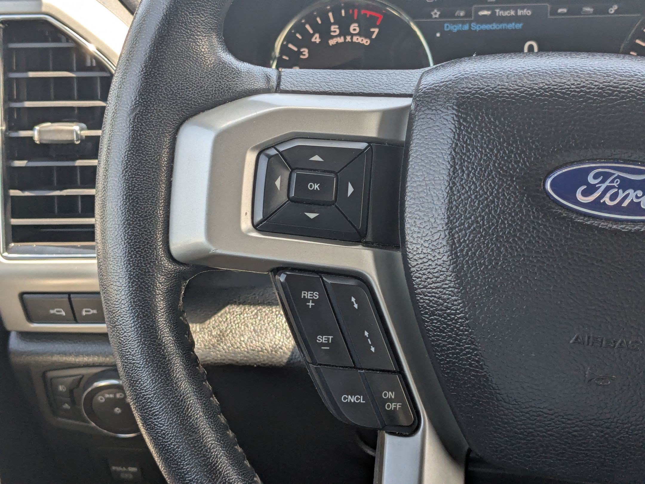 Certified 2020 Ford F150 Lariat w/ Equipment Group 502A Luxury AWD/4WD image 21