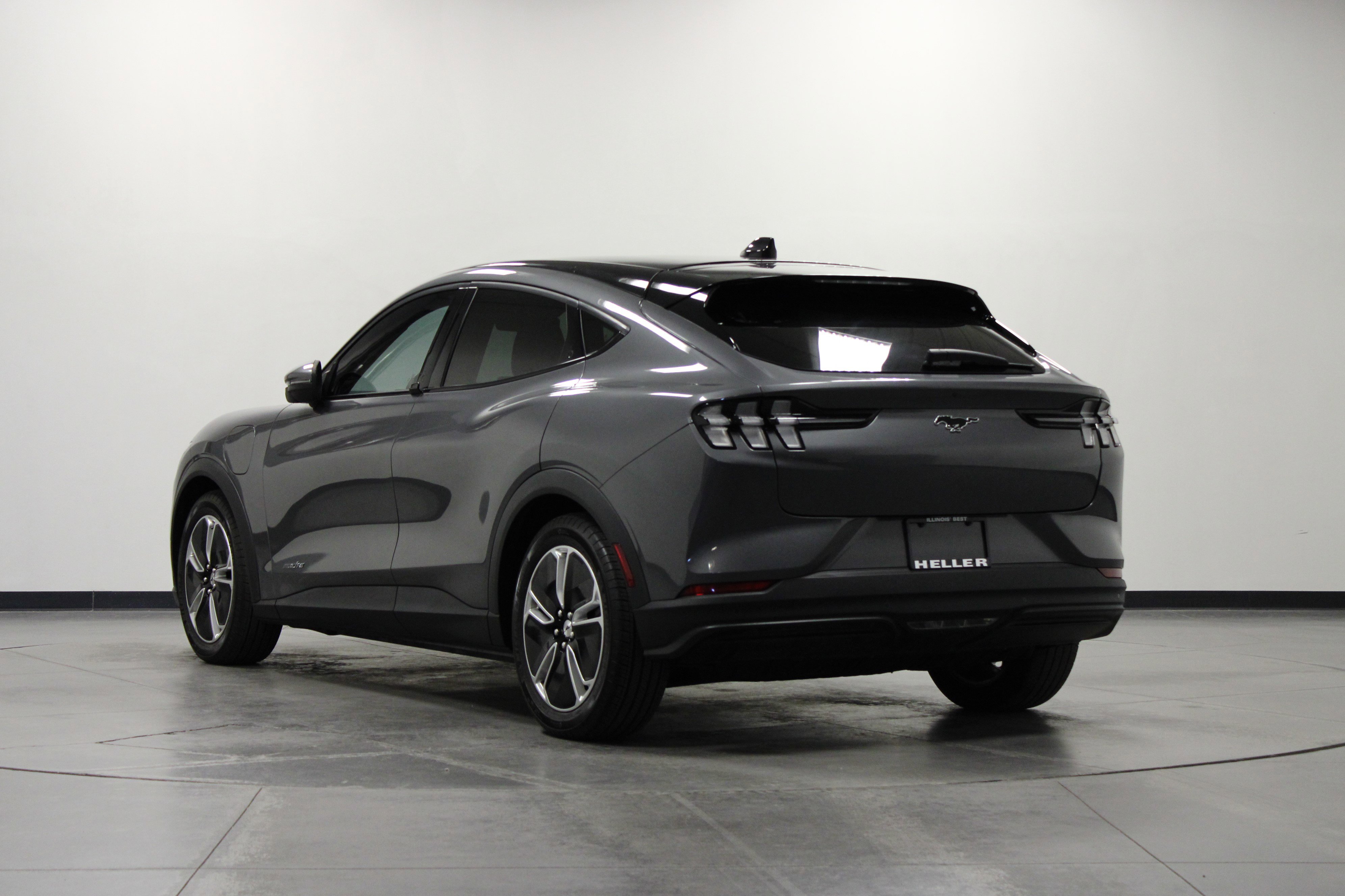 Used 2021 Ford Mustang Mach-E Select image 6