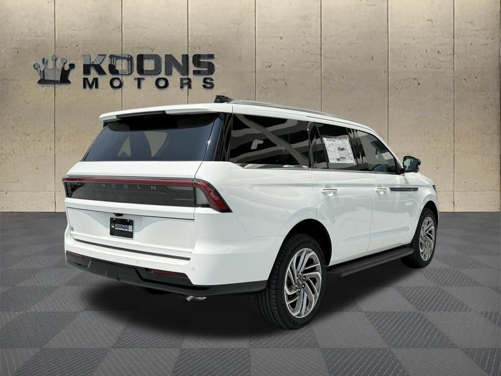 New 2027 Lincoln Navigator Premiere AWD/4WD image 5