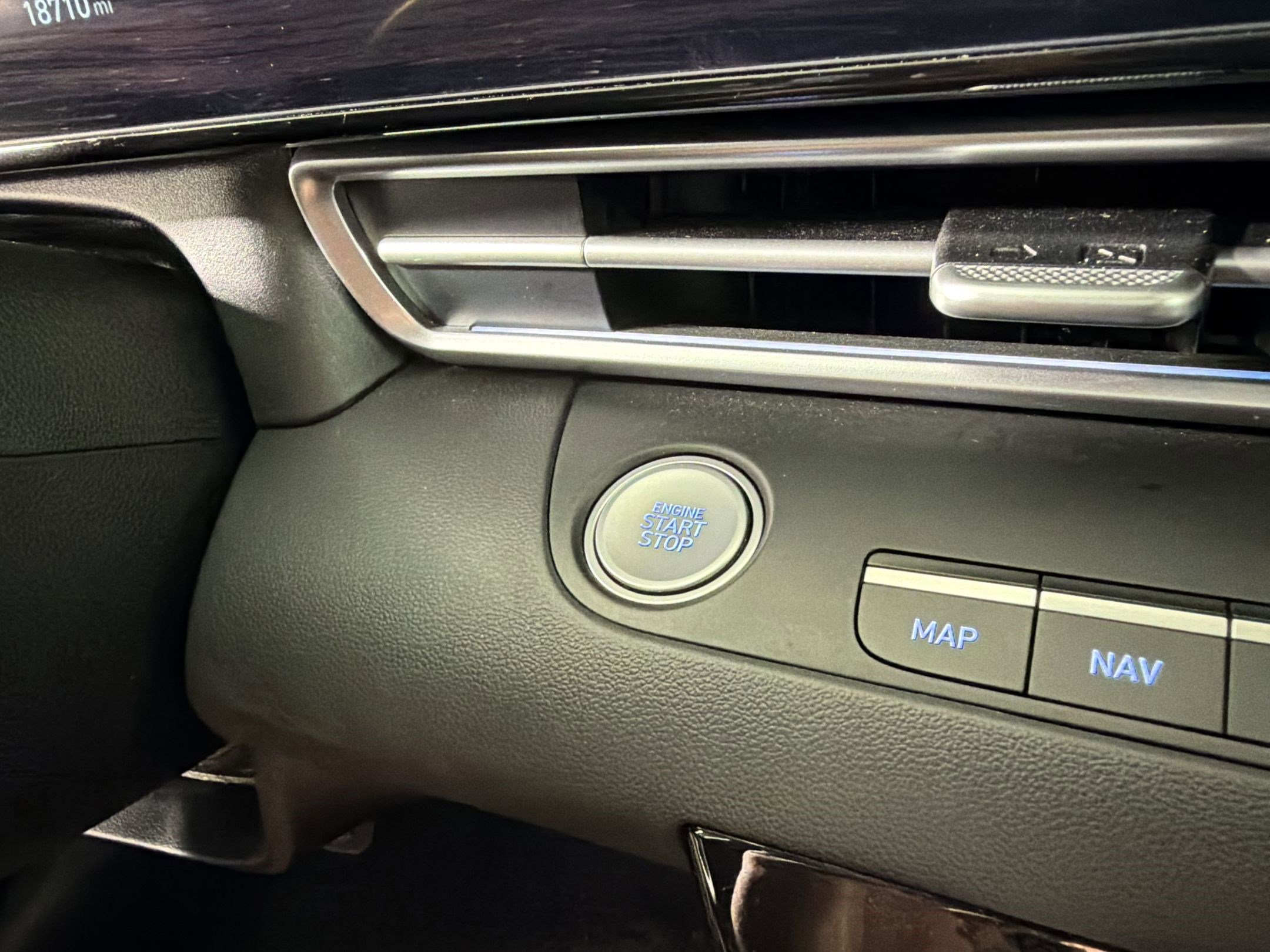 Used 2025 Hyundai Elantra SEL image 26